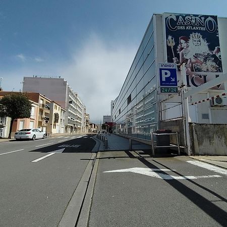 Le Cosy T2 Hypercentre ! Parking Inclus Et La Plage A 2 Min ! 莱萨布勒-多洛讷 外观 照片