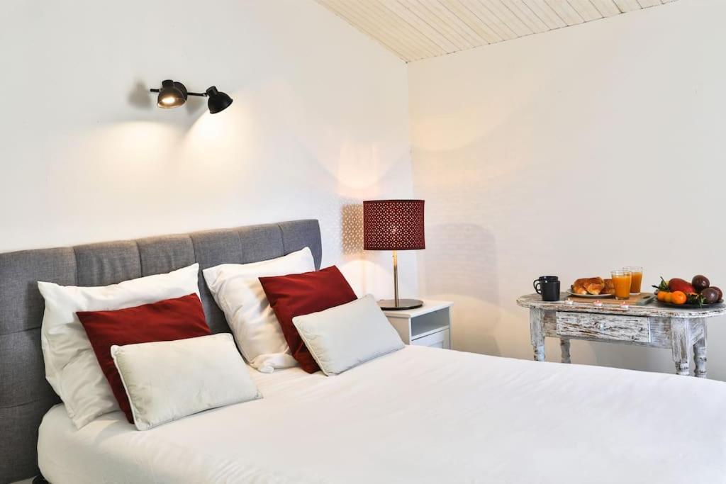 Le Cosy T2 Hypercentre ! Parking Inclus Et La Plage A 2 Min ! 莱萨布勒-多洛讷 外观 照片