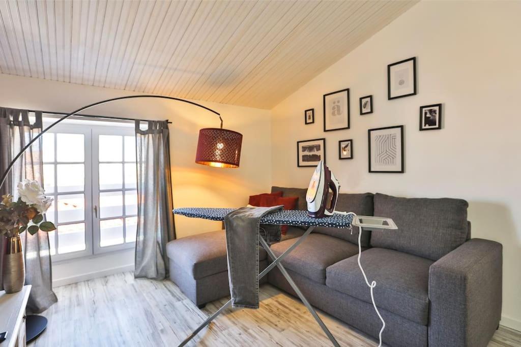 Le Cosy T2 Hypercentre ! Parking Inclus Et La Plage A 2 Min ! 莱萨布勒-多洛讷 外观 照片